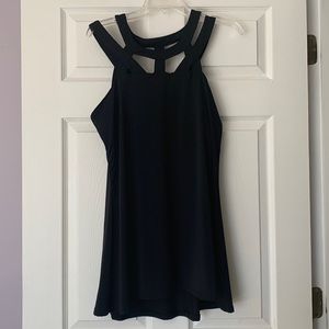 Sleeveless black tunic